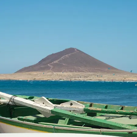 Center - Close To The ! * El Medano (Tenerife)